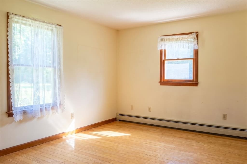 729 Old Barnstable Rd, Falmouth MA 02536 photo 8