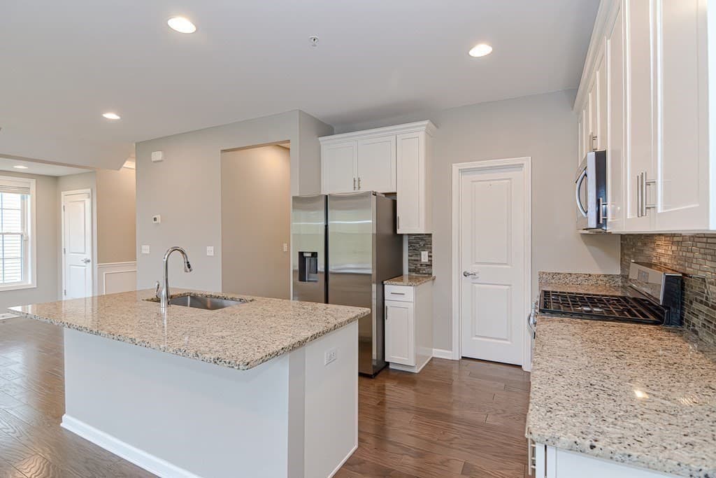 22 Locust Ln # 22, Hopkinton MA 01748 photo 10