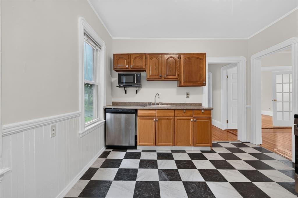 29-31 Victoria St, Somerville MA 02144 photo 7