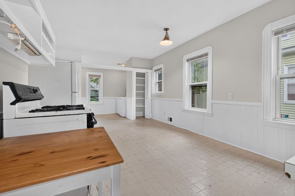 29-31 Victoria St, Somerville MA 02144 photo 19
