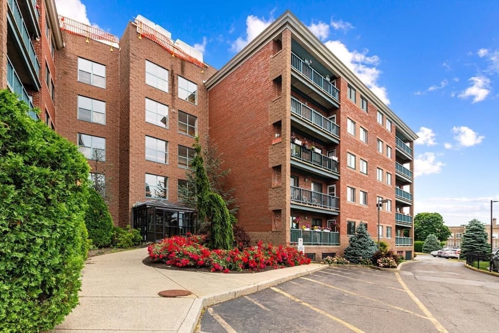 50 South Common St # 403, Lynn MA 01902 photo 2