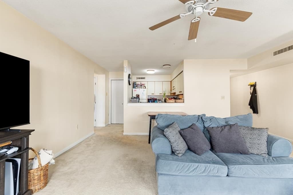 50 South Common St # 403, Lynn MA 01902 photo 13