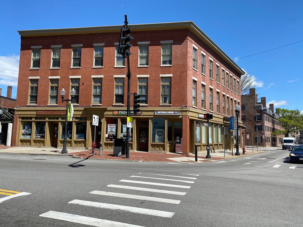 1 Merrimack St, Lowell MA 01852
