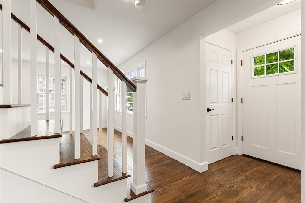 39 Mckinley Avenue, Lowell MA 01851 photo 4