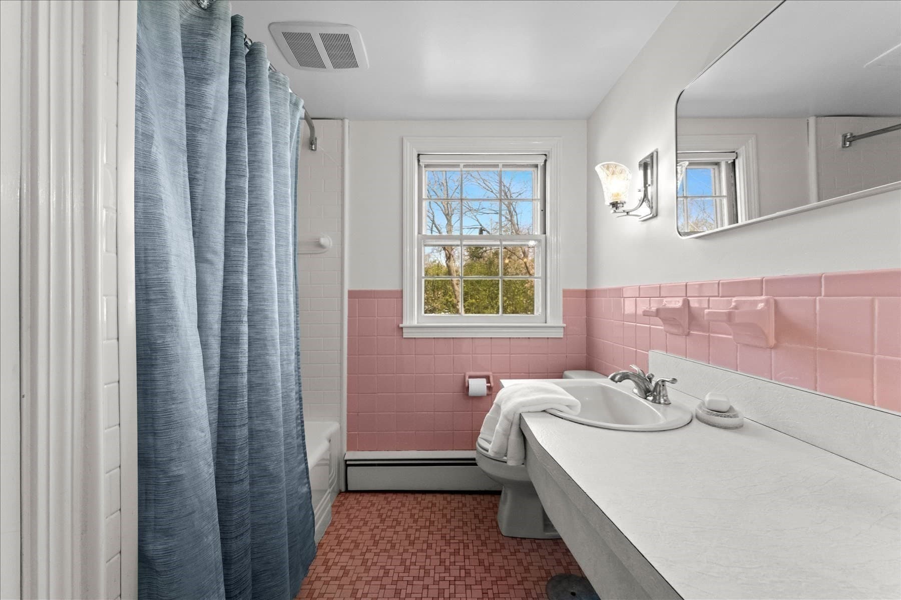 Single Family Residence at 515 Main St, Shrewsbury MA 01545, photo 30 of 42