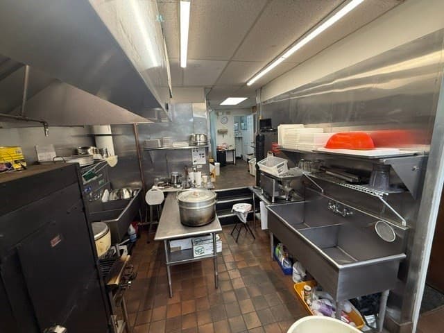 317 Court St, Plymouth MA 02360 photo 14