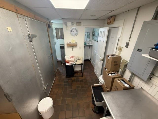 317 Court St, Plymouth MA 02360 photo 8