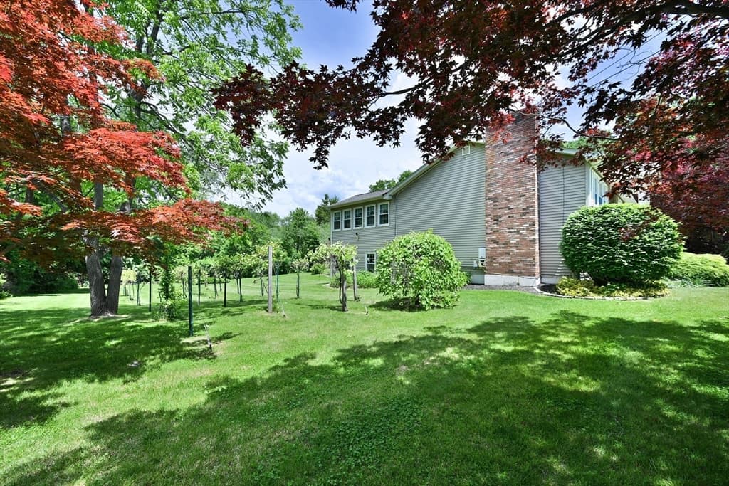 Single Family Residence at 19 Sawmill Road, Dudley MA 01571, Dudley, photo 6 of 42