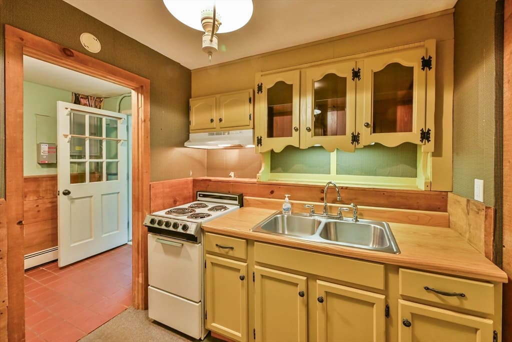 Single Family Residence at 19 Sawmill Road, Dudley MA 01571, Dudley, photo 36 of 42