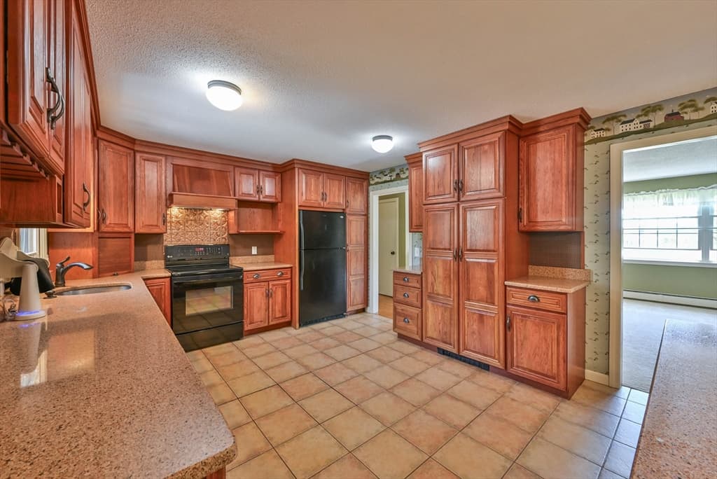 Single Family Residence at 19 Sawmill Road, Dudley MA 01571, Dudley, photo 20 of 42