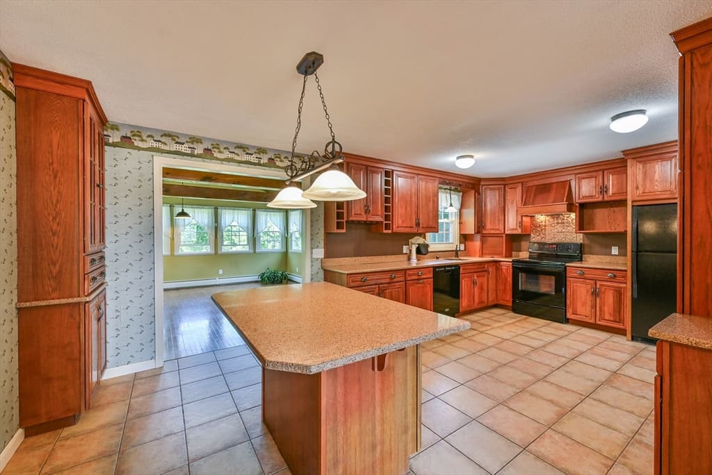 Single Family Residence at 19 Sawmill Road, Dudley MA 01571, Dudley, photo 18 of 42
