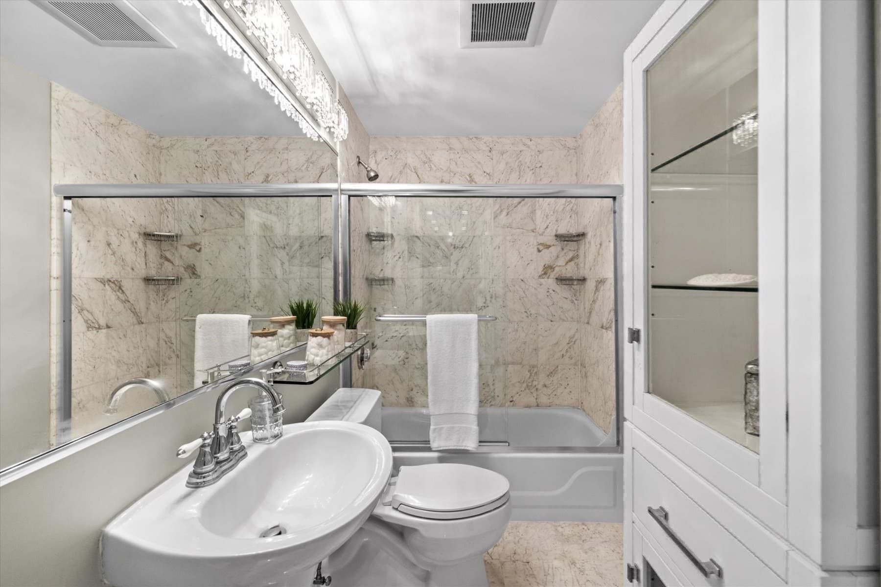 Condominium at 10 Charlesgate East # 502, Boston MA 02215, photo 16 of 34