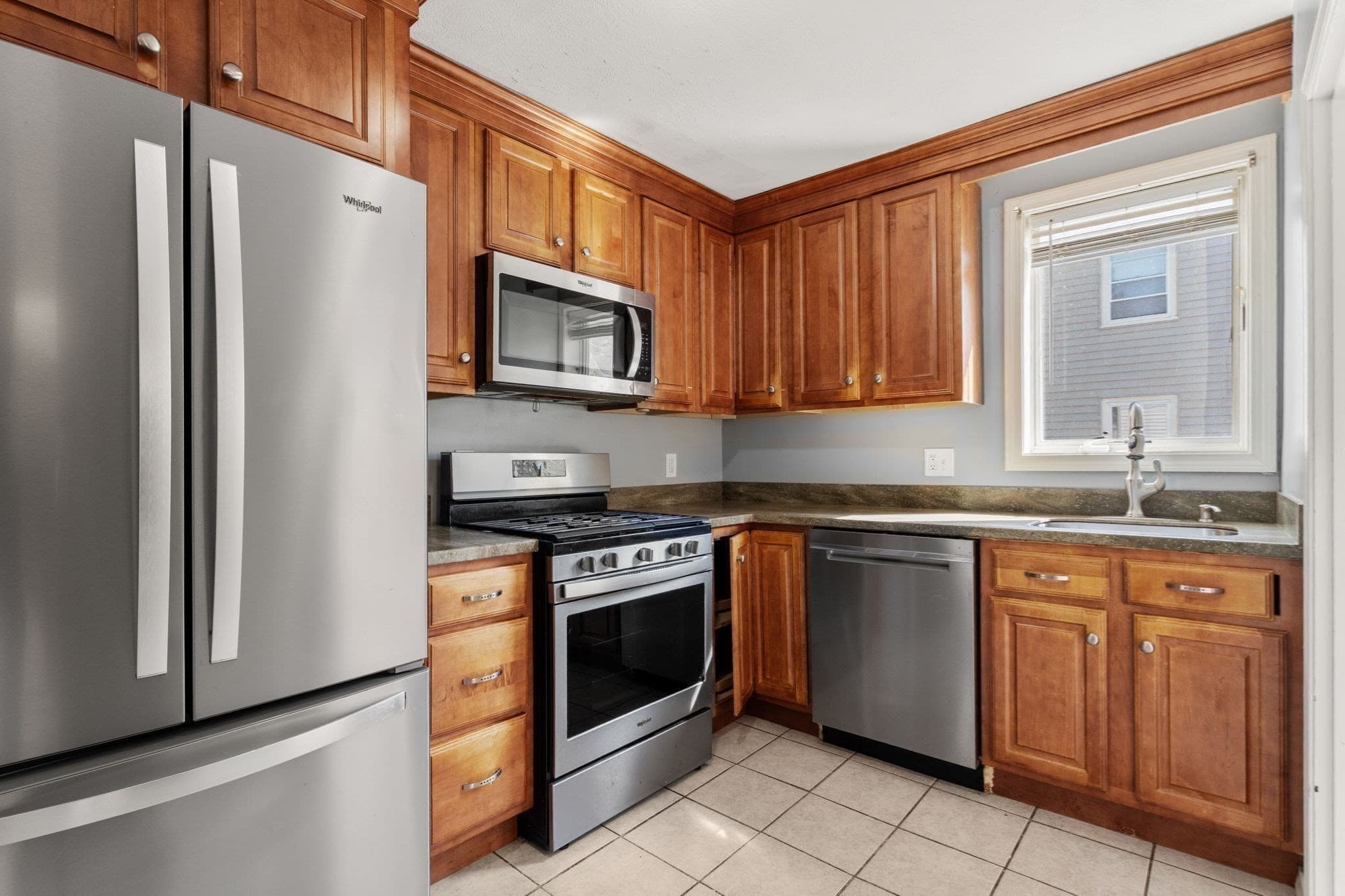 2 Family - 2 Units Side by Side at 146-148 Warren Ave, Milton MA 02186, photo 22 of 33
