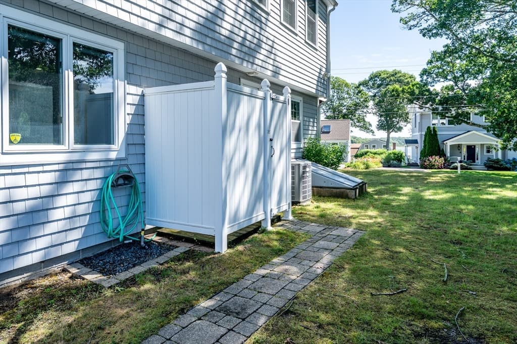 135 Baxter Ave, Yarmouth MA 02673 photo 4