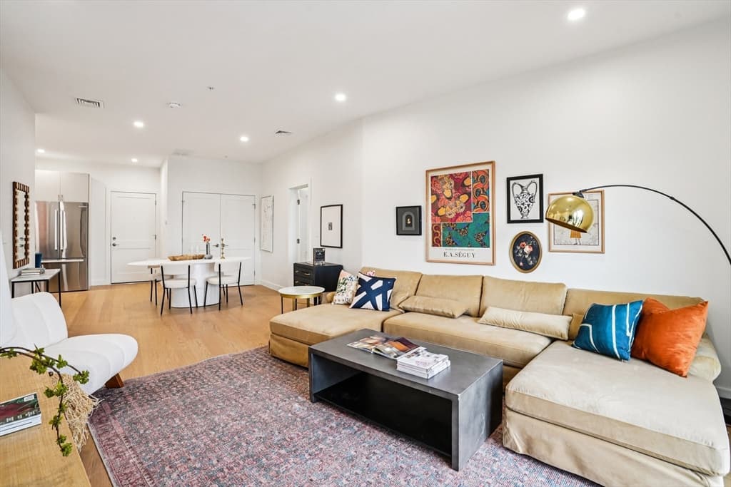 Condominium at 256 Dorchester Street # 503, Boston MA 02127, Boston, photo 5 of 29