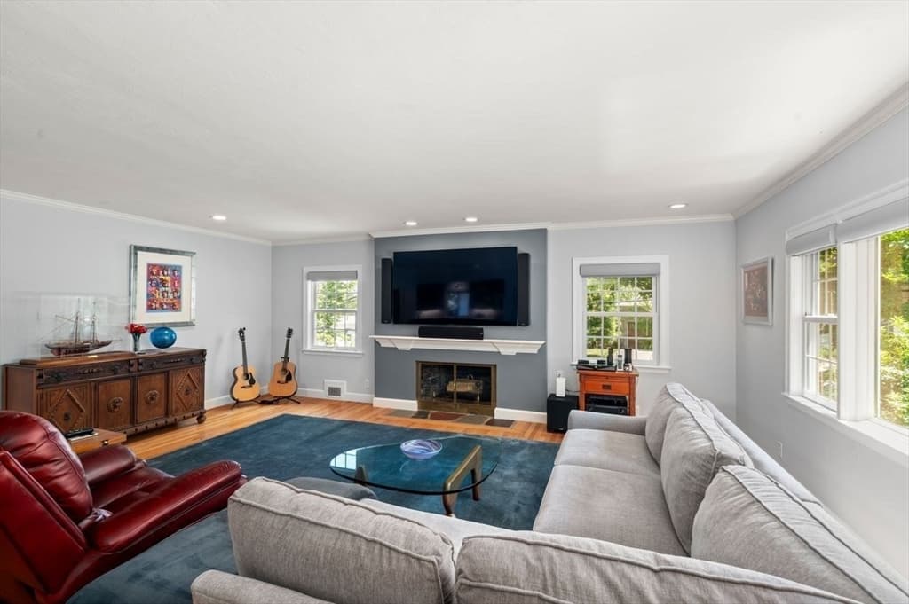 19 Druid Hill Rd, Newton MA 02461 photo 6