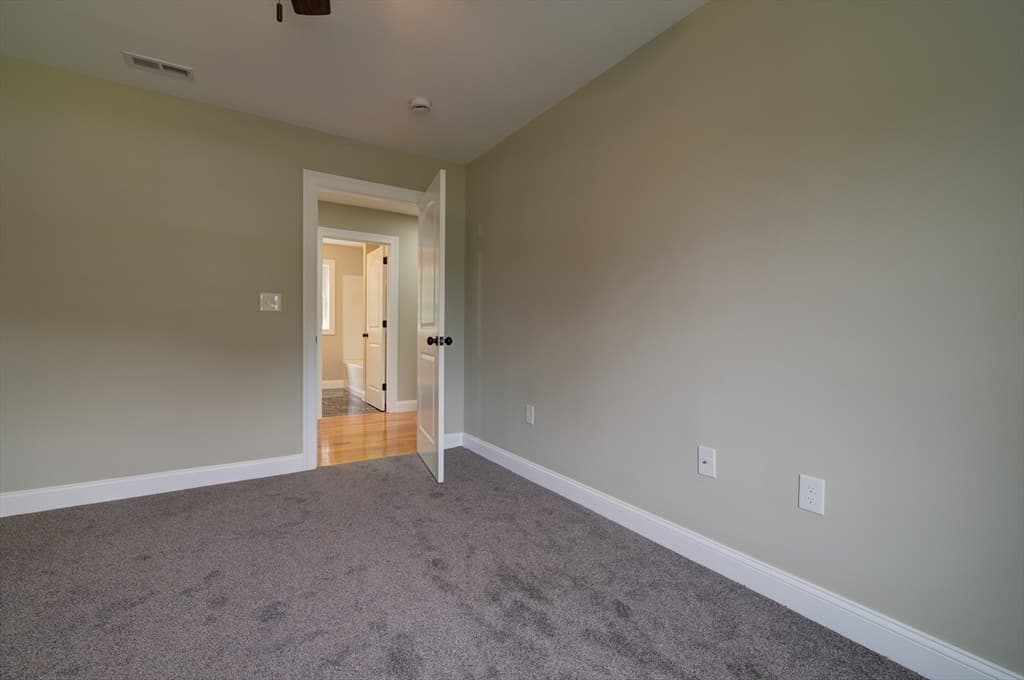 42 Roy St, Ludlow MA 01056 photo 27