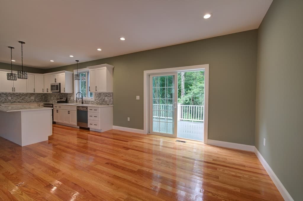 42 Roy St, Ludlow MA 01056 photo 10