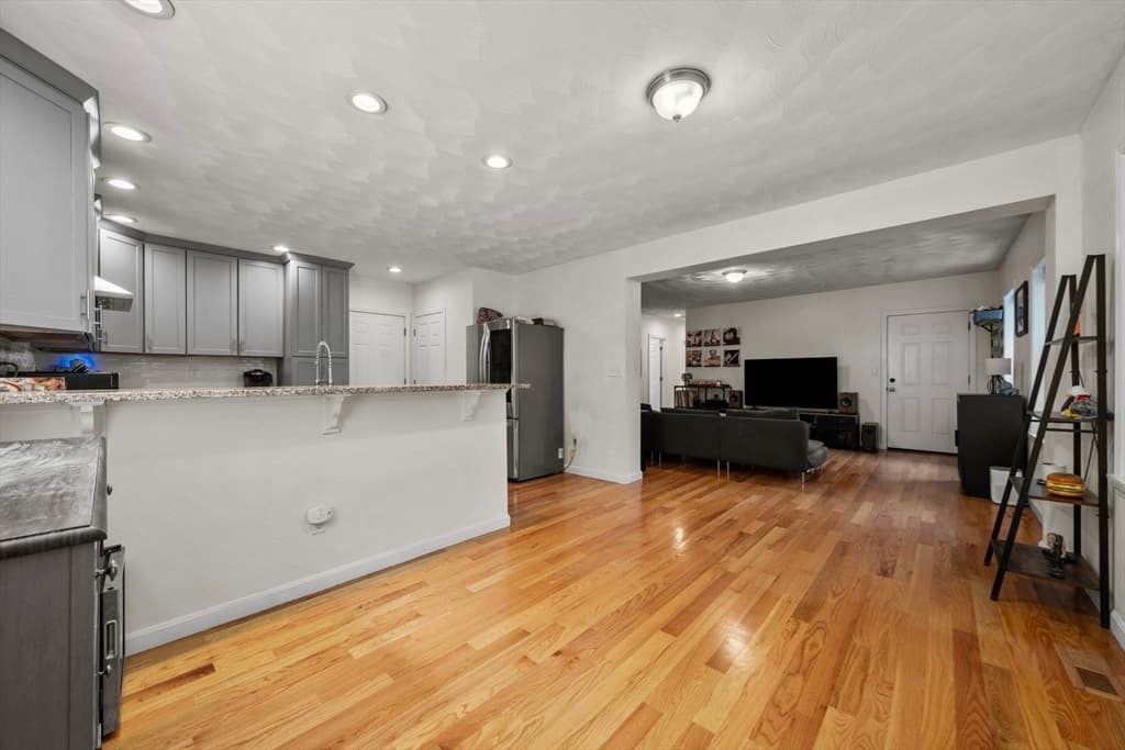 55 Cherry St # 1, Chelsea MA 02150 photo 5