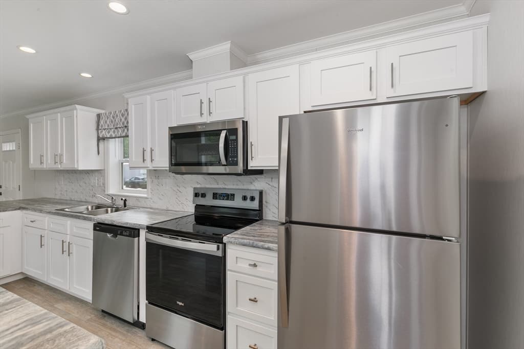84 Caddy Drive, Salem NH 03079 photo 10