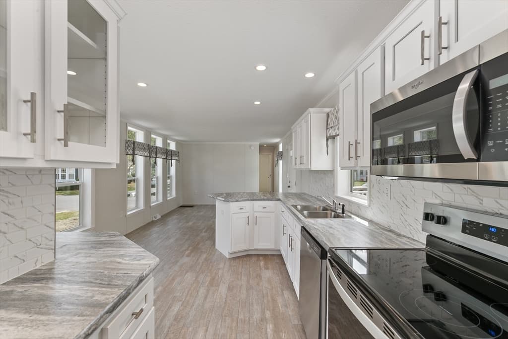 84 Caddy Drive, Salem NH 03079 photo 11