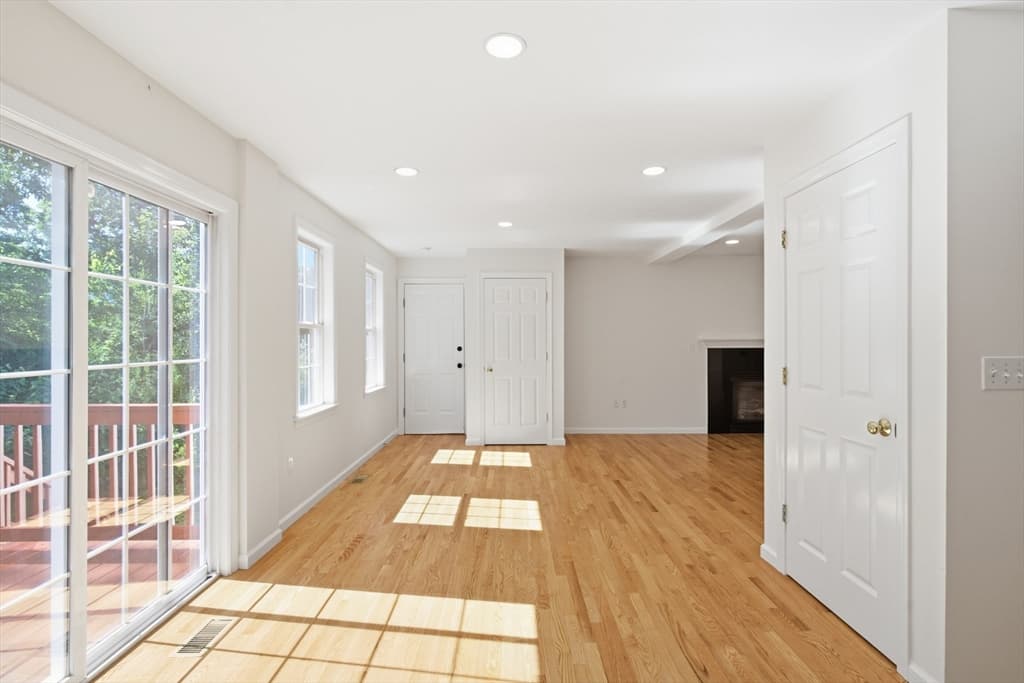 Single Family Residence at 4 Azalea Circle, Millbury MA 01527, photo 12 of 40