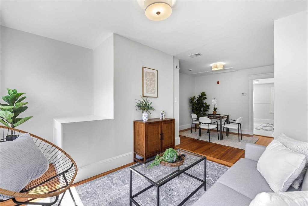16 Clarkwood St # 3, Boston MA 02126