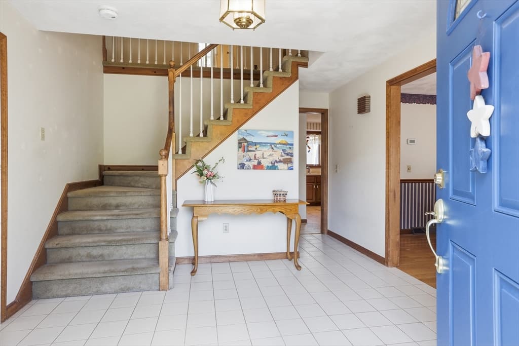 4 Oneida Place, Hudson MA 01749 photo 4