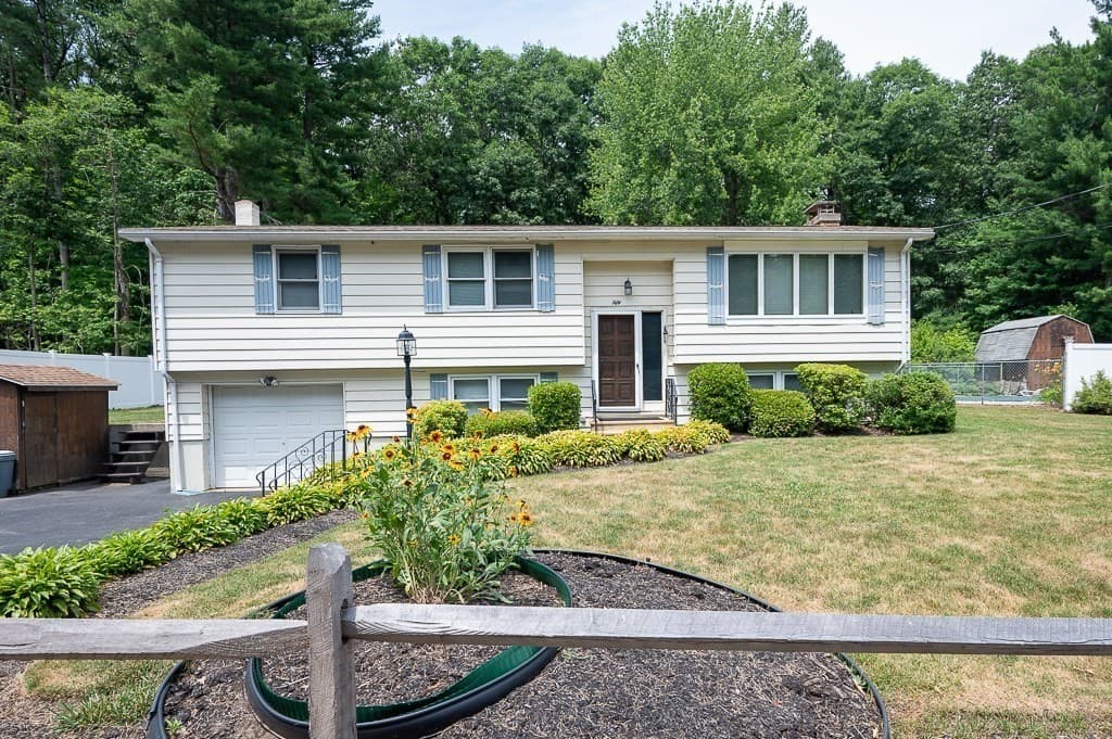 50 Jackson Street, Holden MA 01522