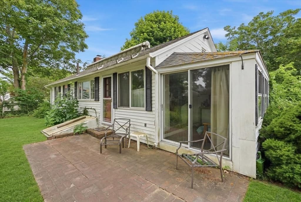 127 Pine Ave, Barnstable MA 02601 photo 5
