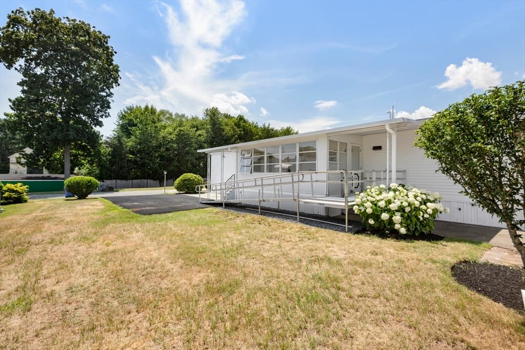 85 Amherst Ave, Taunton MA 02780 photo 27