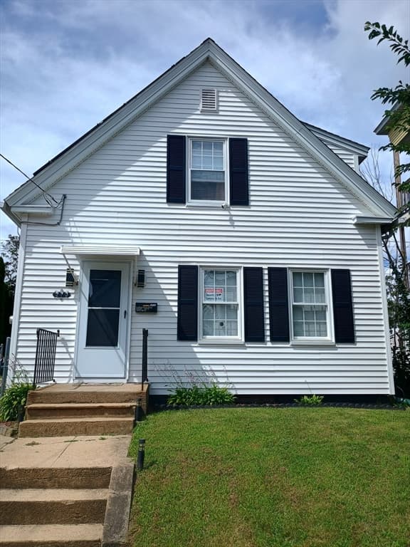 273 Pleasant St, Gardner MA 01440
