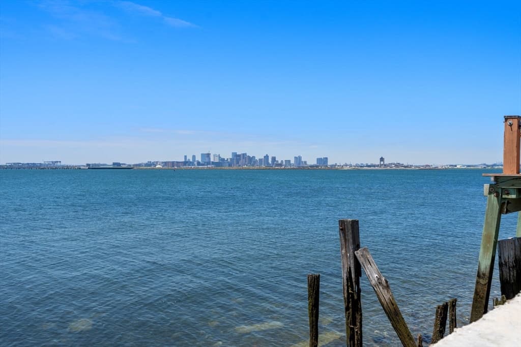 52 Pebble Ave, Winthrop MA 02152