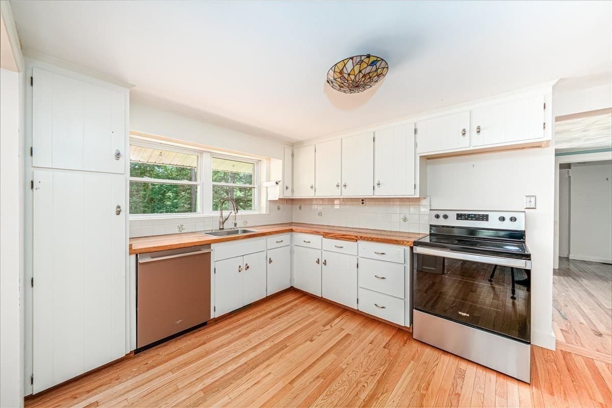 Single Family Residence at 13 Shore Ave, Maynard MA 01754, Maynard, photo 11 of 29