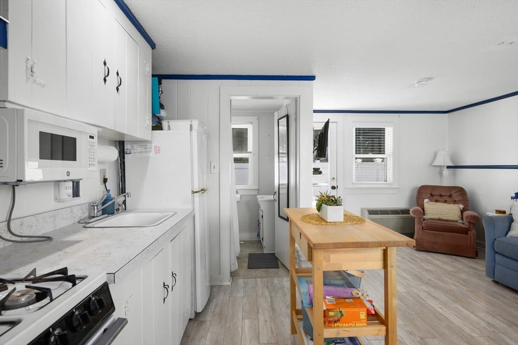 194 Captain Chase Rd # 3, Dennis MA 02638 photo 6