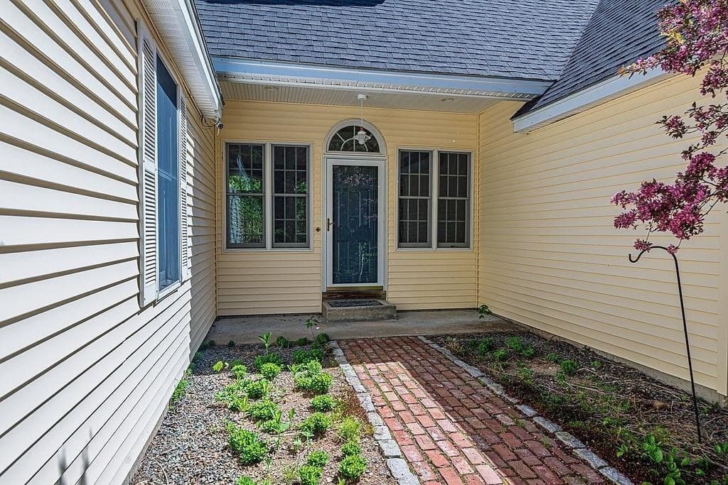 63 Olympia St, Moultonborough NH 03254 photo 6