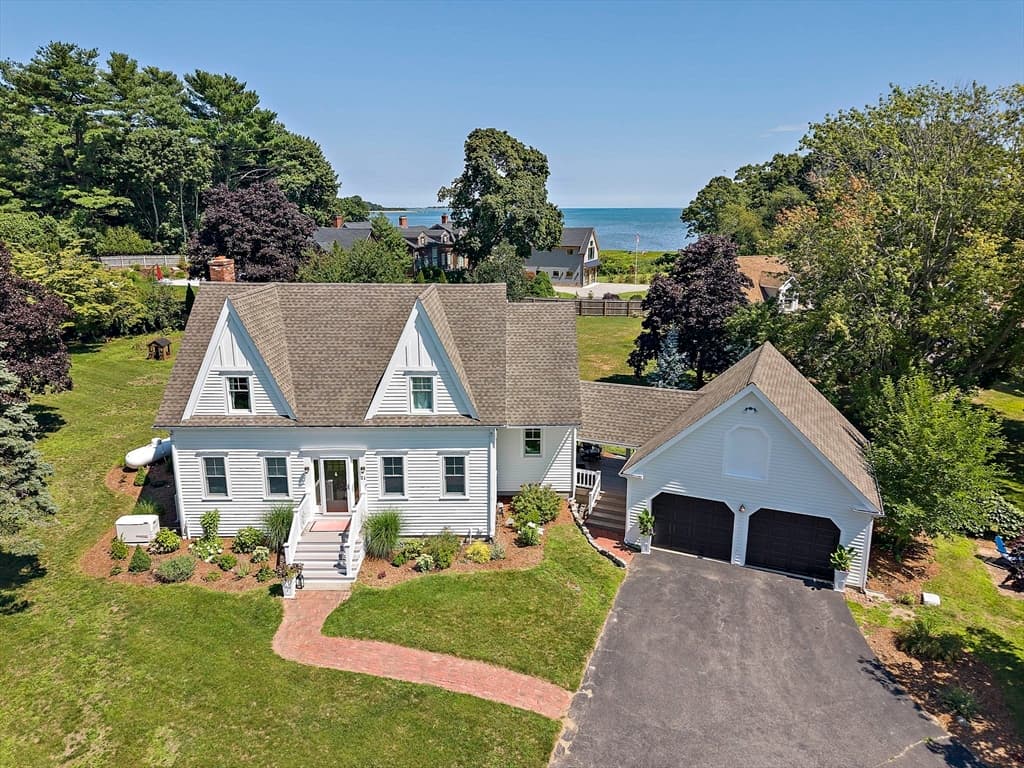 21 Hicks Point Rd, Duxbury MA 02332