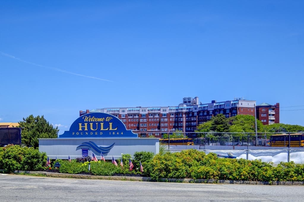 9 Park Ave # 602, Hull MA 02045