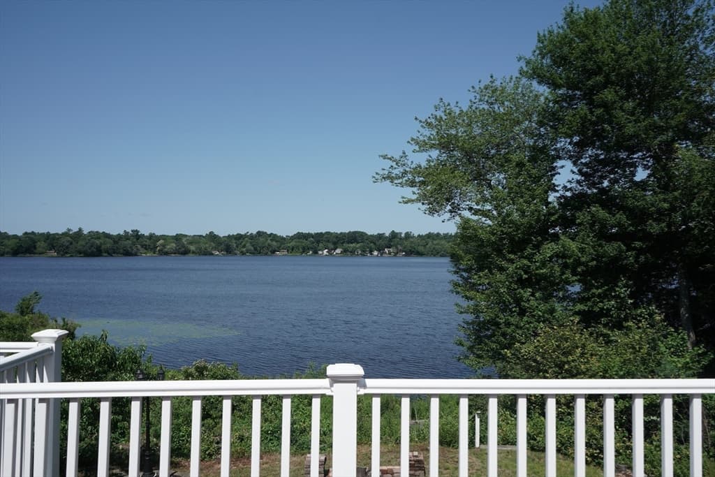 155 Ousamequin Pnes, East Bridgewater MA 02333 photo 3
