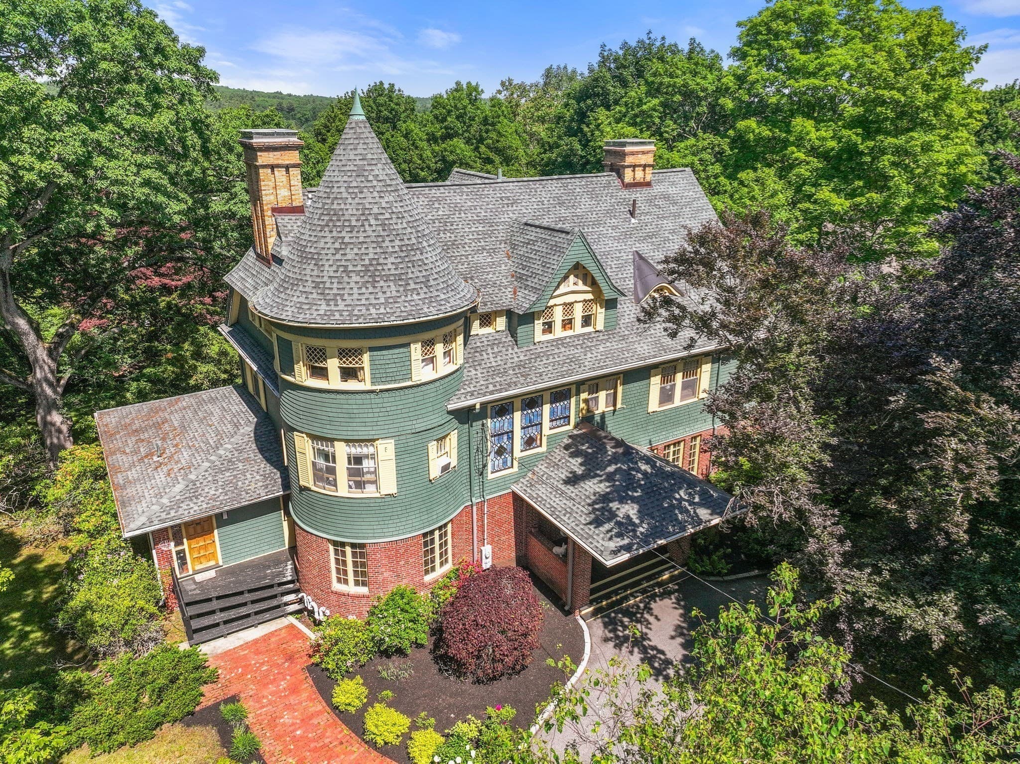 379 Central Street, Newton MA 02466