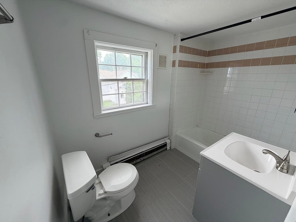 55 Rice St, Marlborough MA 01752 photo 13