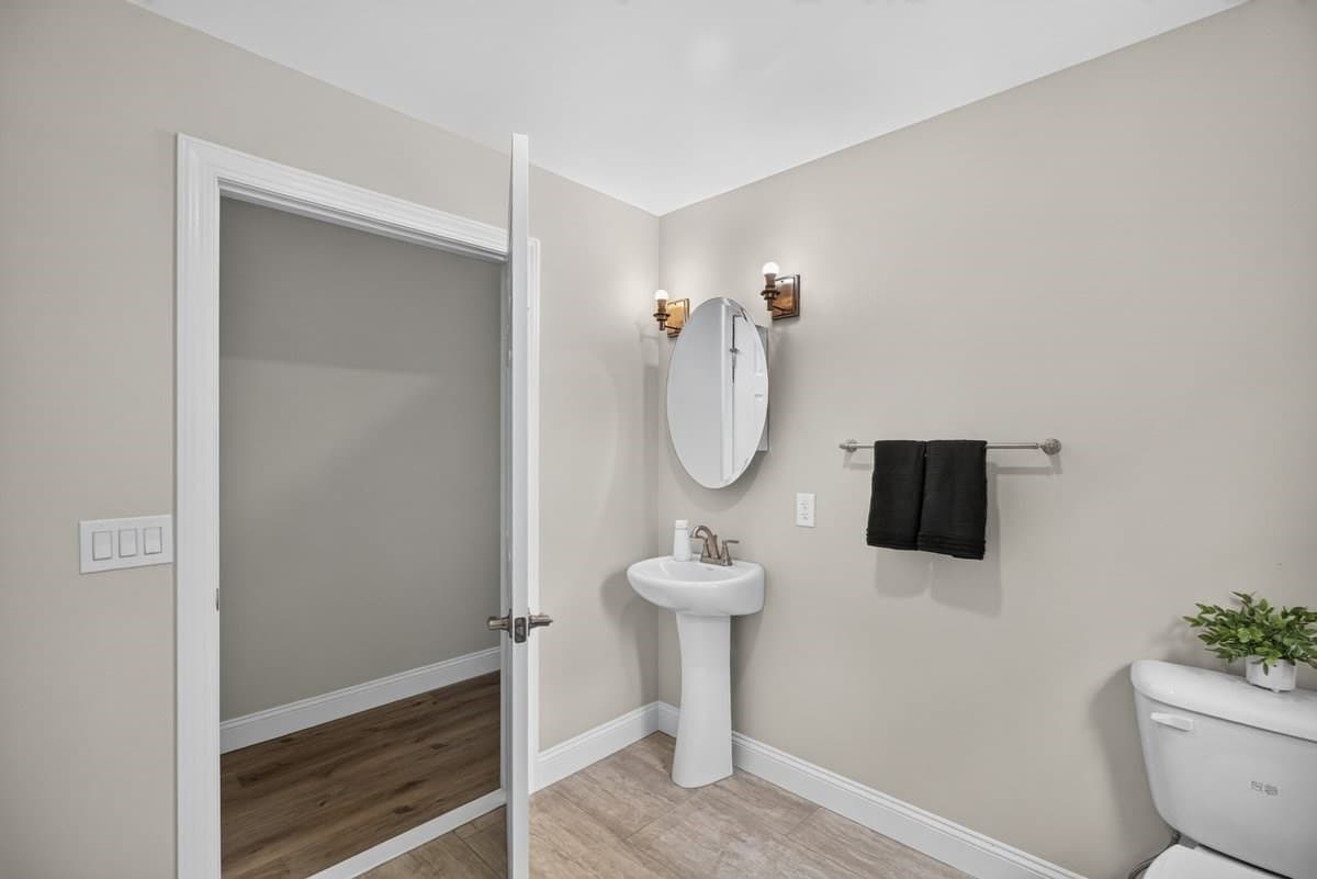 Single Family Residence at 74 West St, Hatfield MA 01088, Hatfield, photo 27 of 38