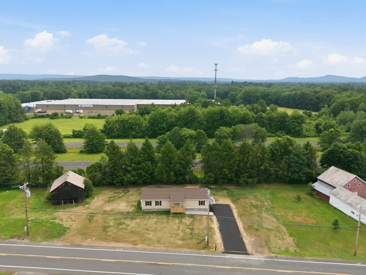 Single Family Residence at 74 West St, Hatfield MA 01088, Hatfield, photo 37 of 38