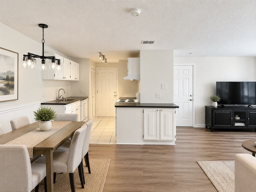 14 Walden Dr # 4, Natick MA 01760