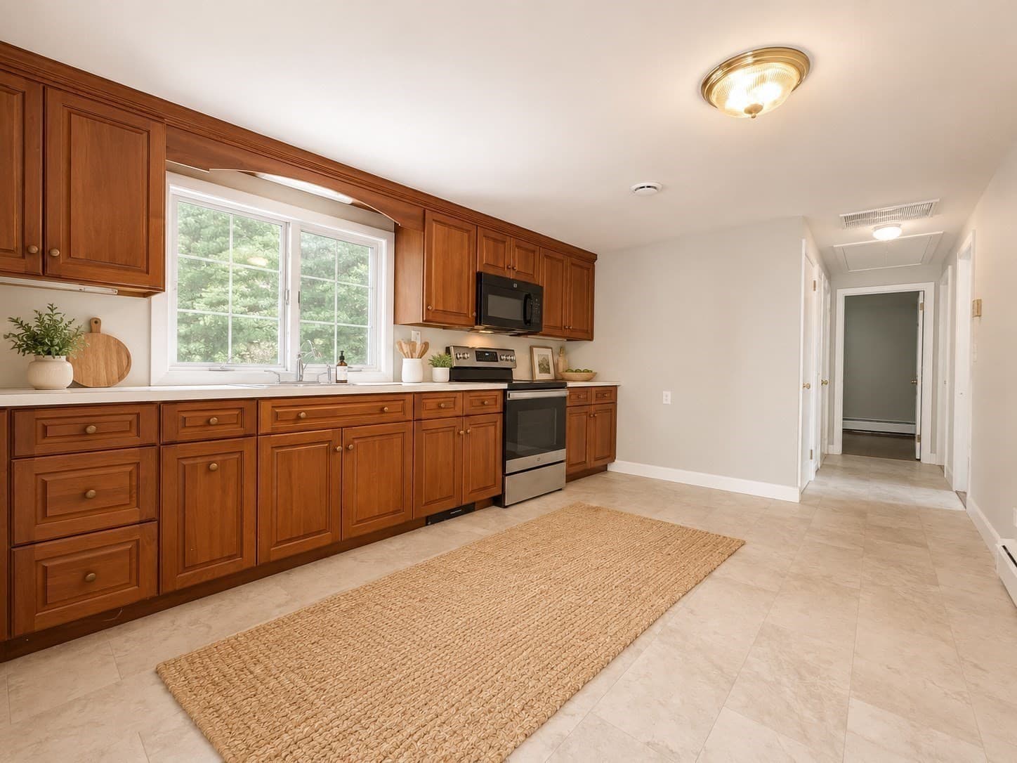 Single Family Residence at 84 Hinckley Cir, Barnstable MA 02655, photo 13 of 36