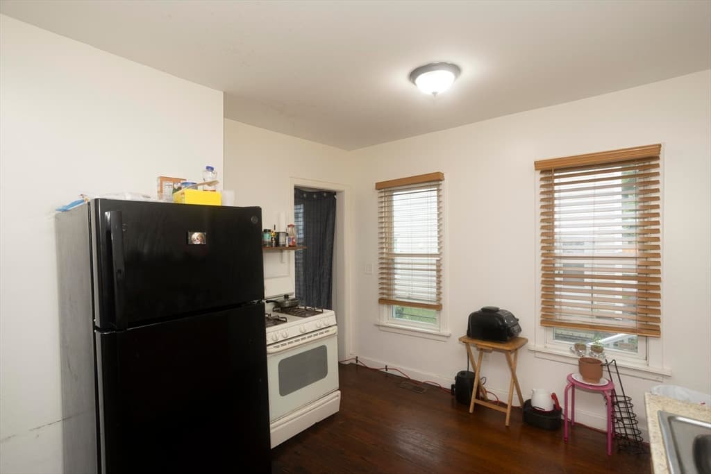10 Monroe St, Springfield MA 01109 photo 13