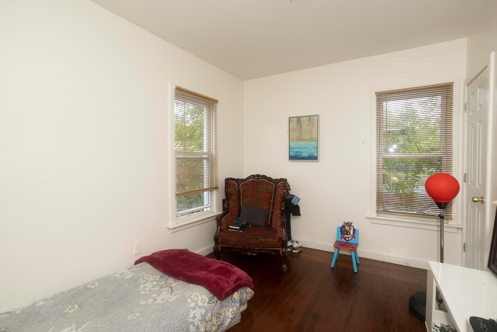 10 Monroe St, Springfield MA 01109 photo 11
