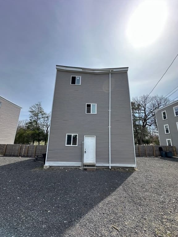 31 North St, Worcester MA 01605 photo 8