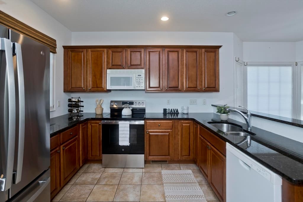 102 Lyman St # 102, South Hadley MA 01075 photo 6