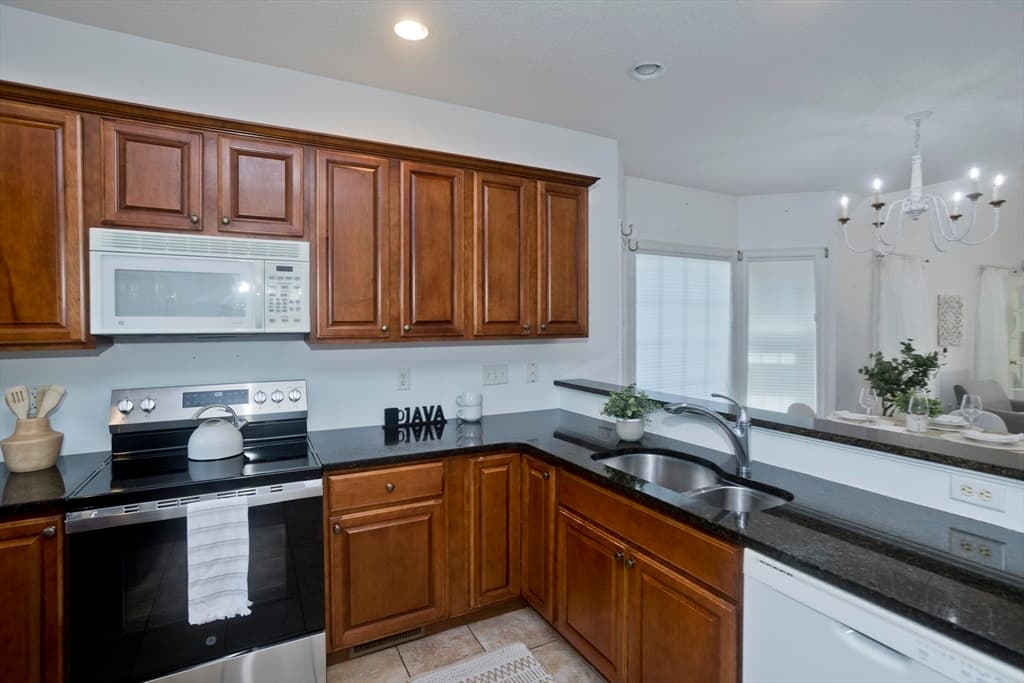 102 Lyman St # 102, South Hadley MA 01075 photo 7